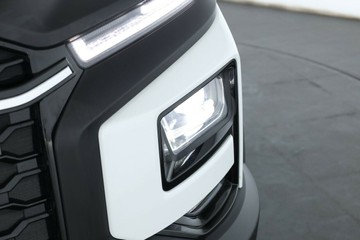 https://vehicle-cdn.autoleague.cloud/34487_70303400_8.jpg