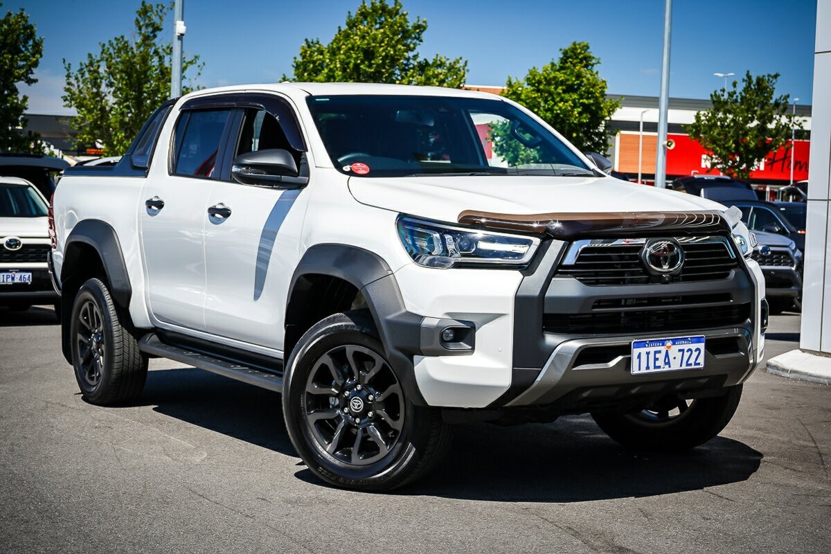 Toyota Hilux image 1