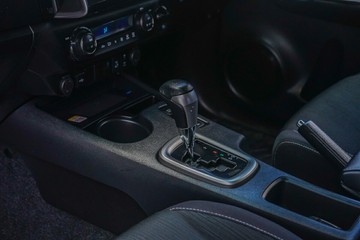 https://vehicle-cdn.autoleague.cloud/34708_11782274_22.jpg