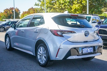 https://vehicle-cdn.autoleague.cloud/34708_11825396_6.jpg