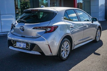https://vehicle-cdn.autoleague.cloud/34708_11825396_8.jpg