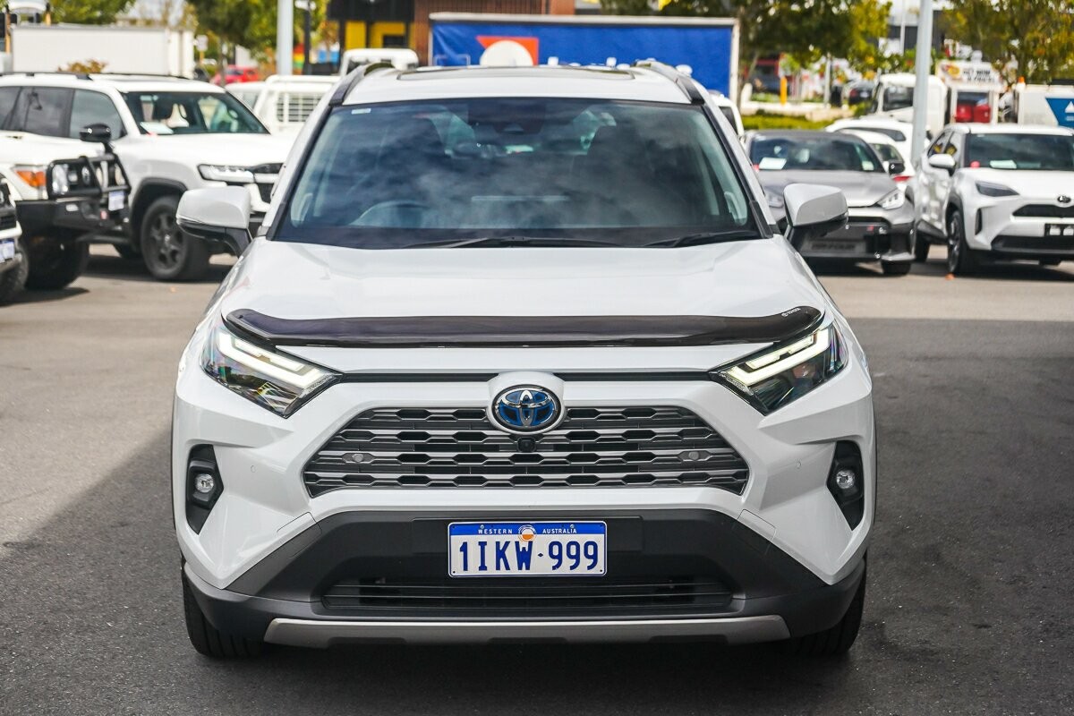 Toyota Rav4 image 3