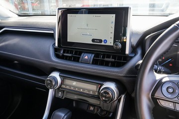 https://vehicle-cdn.autoleague.cloud/34708_12032579_17.jpg