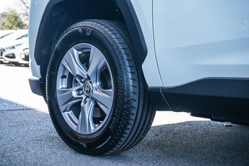 https://vehicle-cdn.autoleague.cloud/34708_12032579_5.jpg