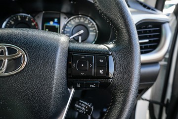 https://vehicle-cdn.autoleague.cloud/34708_12068501_14.jpg