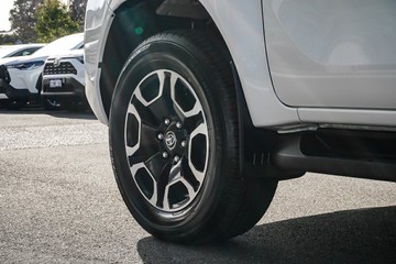 https://vehicle-cdn.autoleague.cloud/34708_12068501_5.jpg