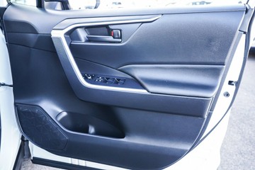https://vehicle-cdn.autoleague.cloud/34708_12078655_13.jpg