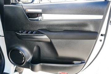 https://vehicle-cdn.autoleague.cloud/34708_12251001_11.jpg