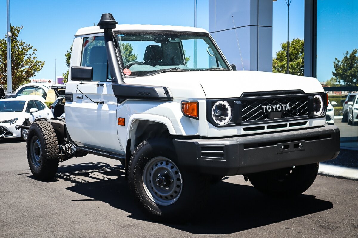 Toyota Landcruiser image 1