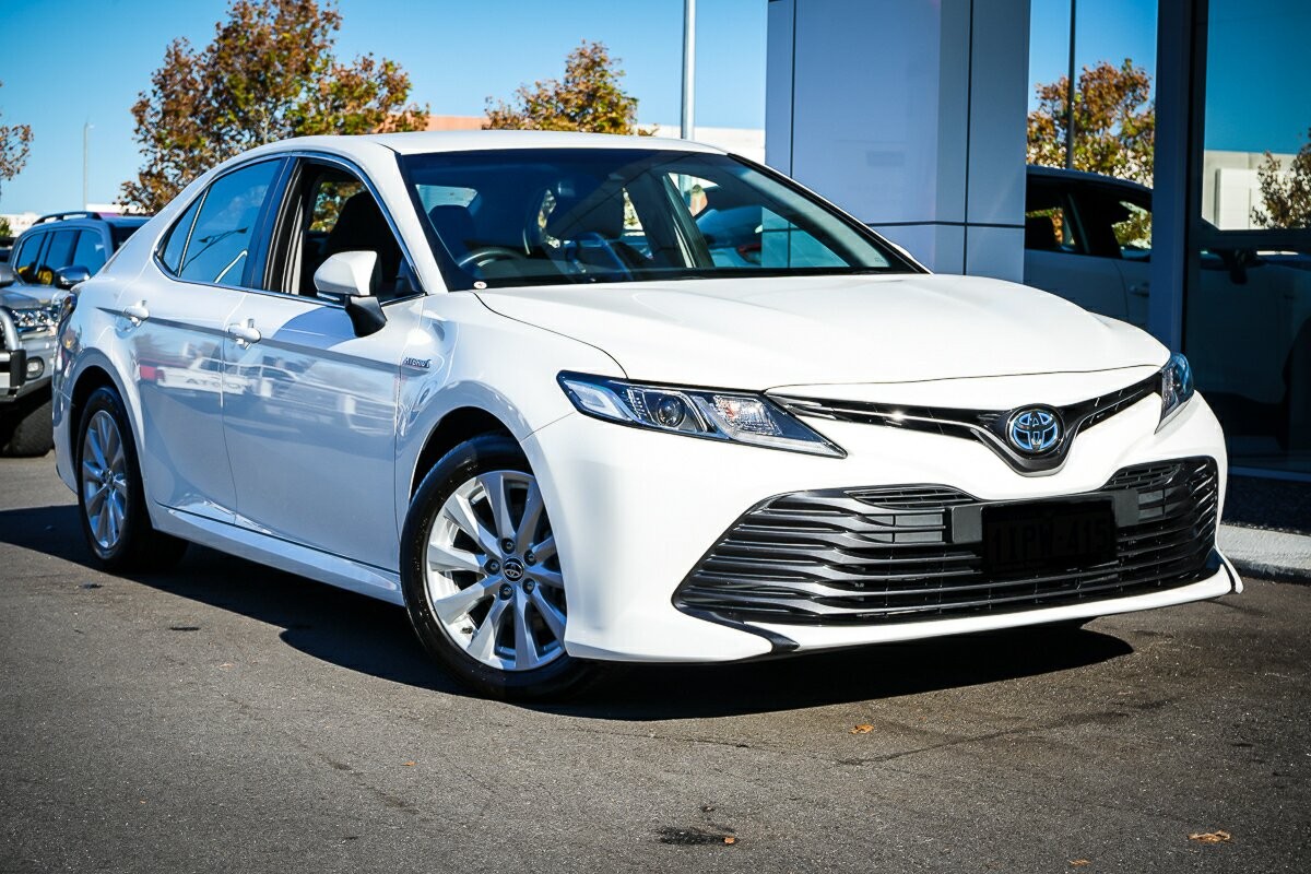 Toyota Camry image 1