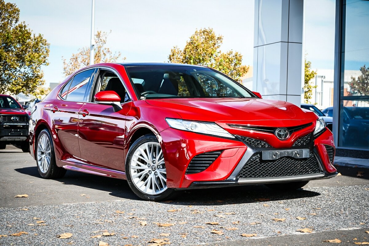Toyota Camry image 1