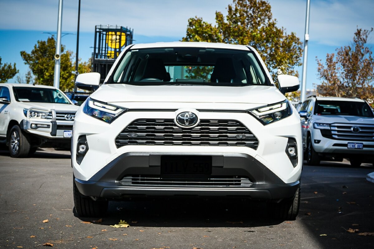 Toyota Rav4 image 3