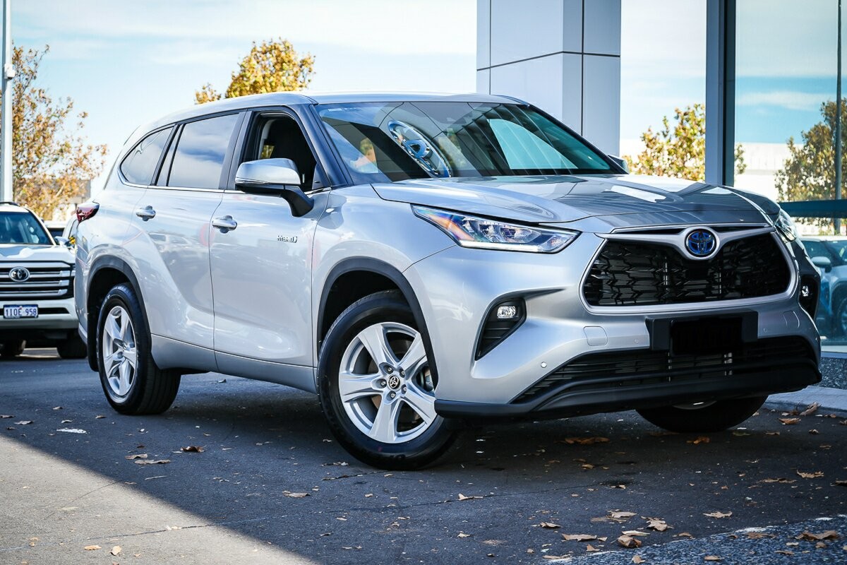Toyota Kluger image 1