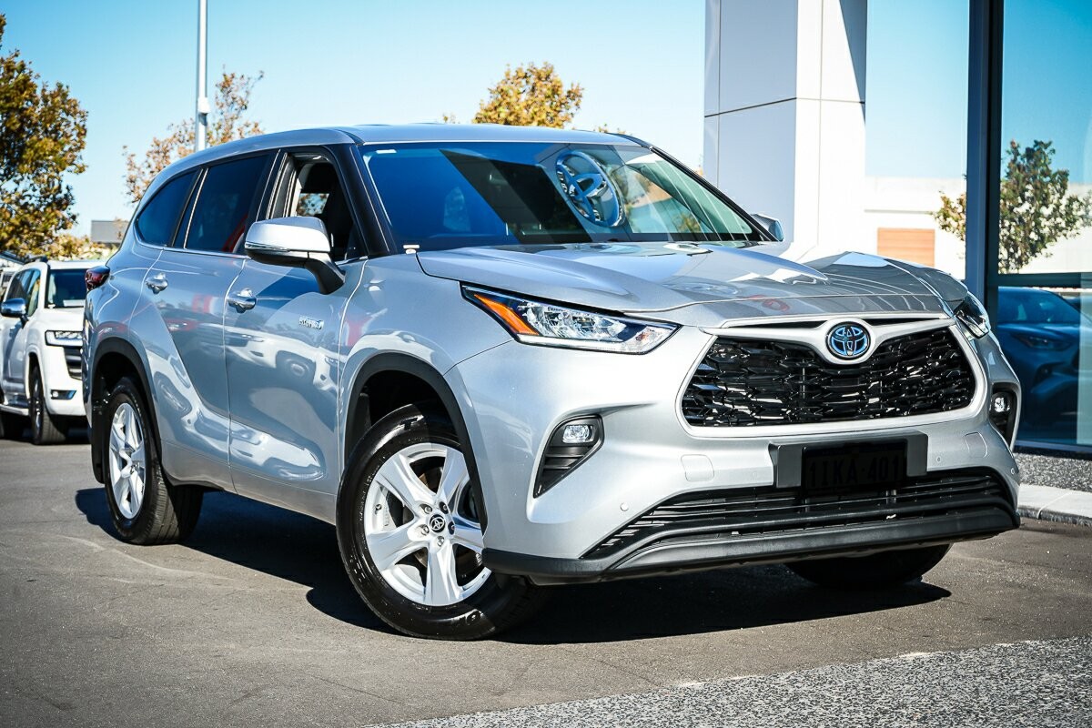 Toyota Kluger image 1