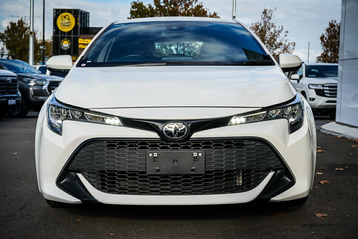 Toyota Corolla image 3