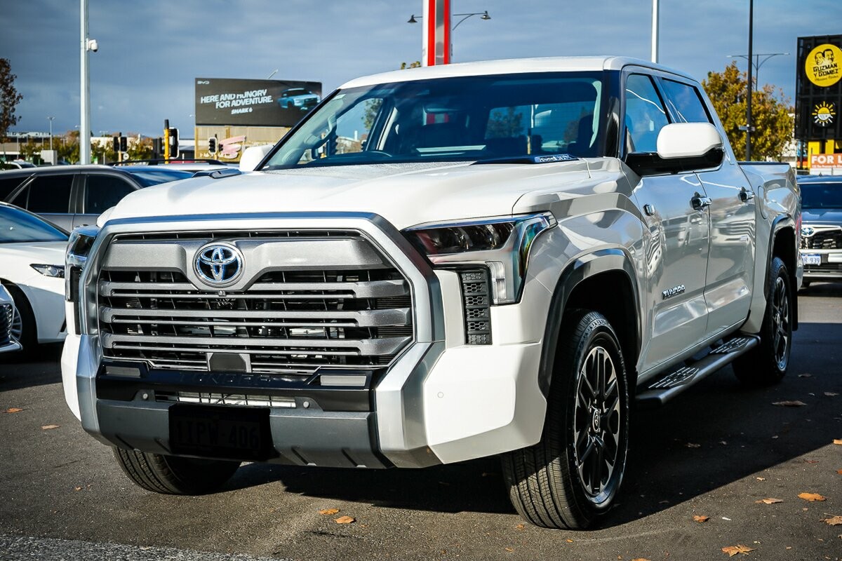 Toyota Tundra image 4