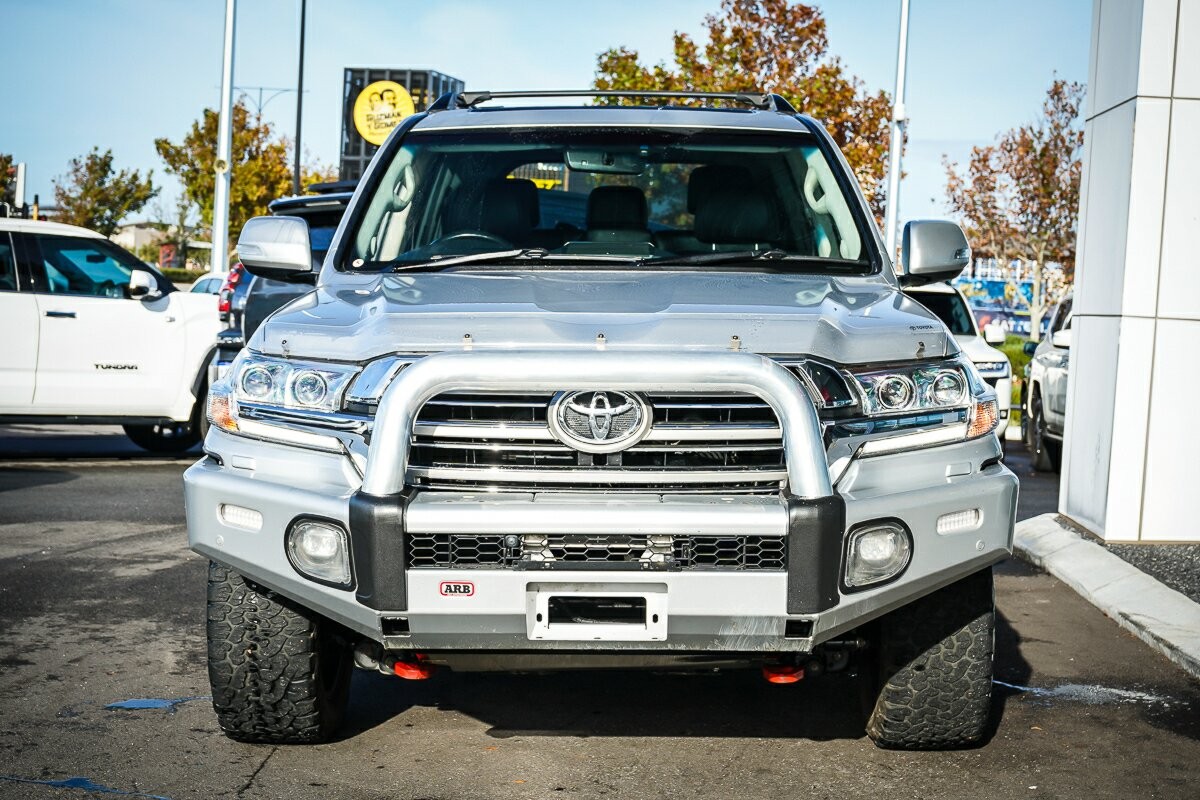 Toyota Landcruiser image 3