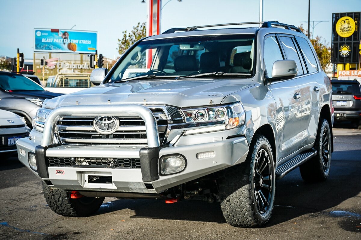 Toyota Landcruiser image 4