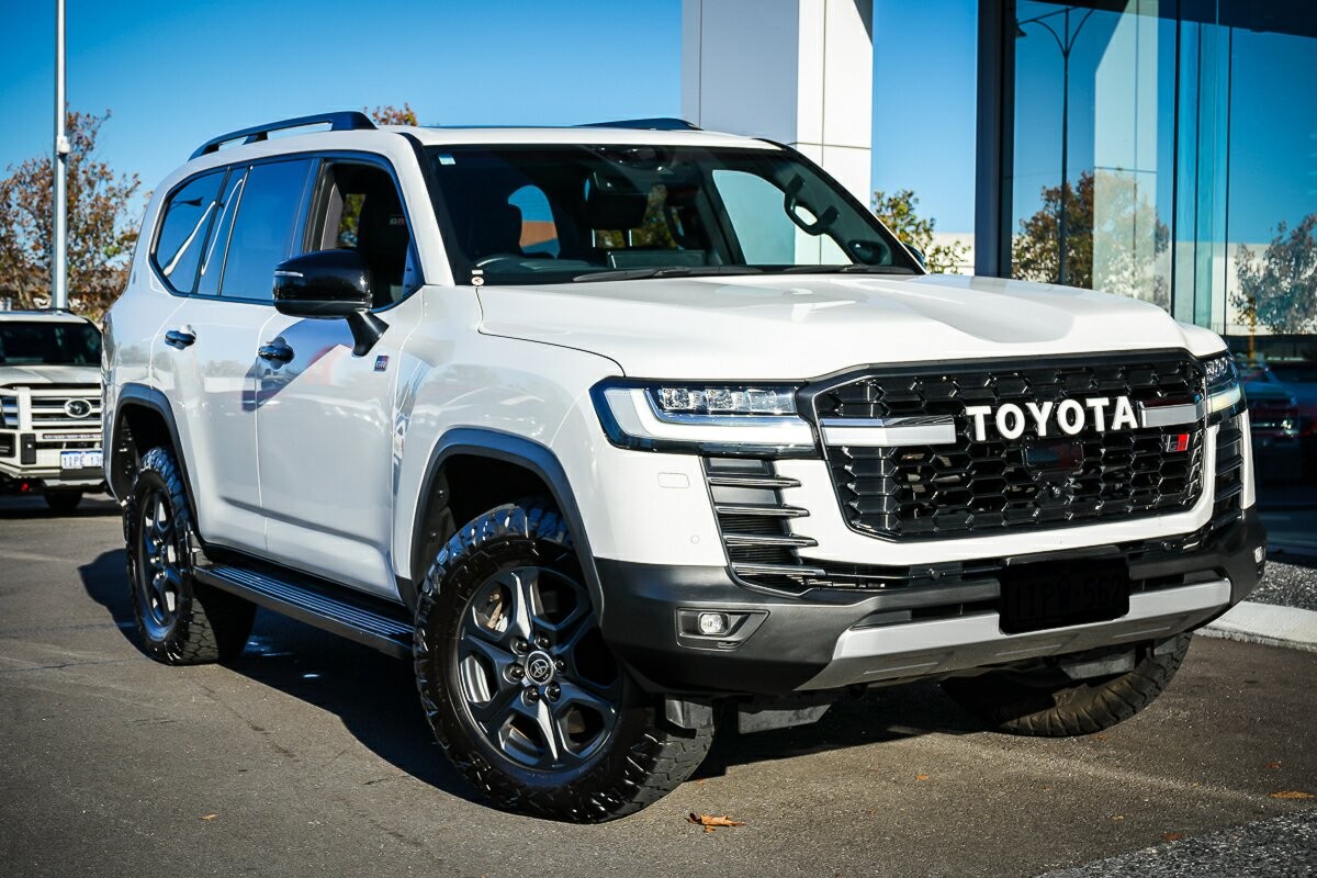 Toyota Landcruiser image 1