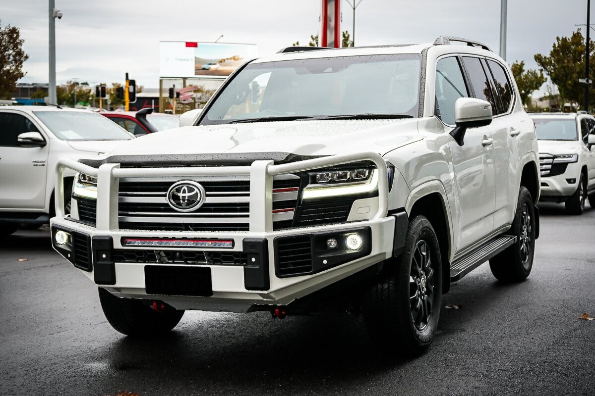 Toyota Landcruiser image 4