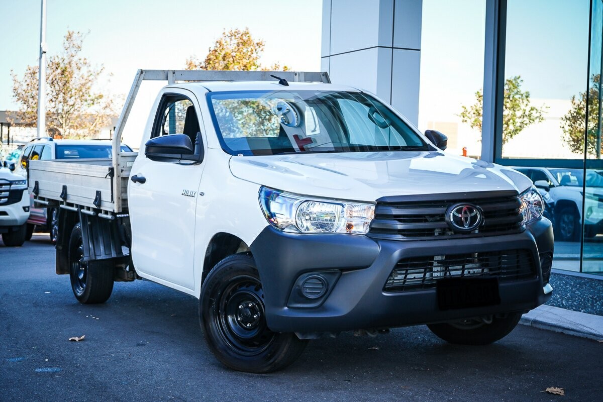 Toyota Hilux image 1