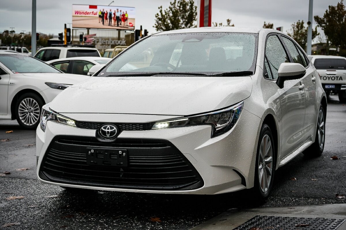 Toyota Corolla image 4
