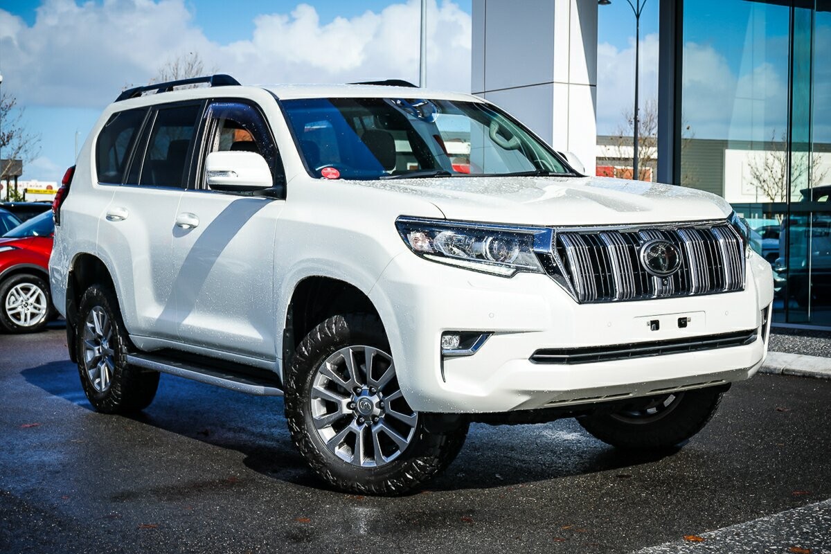 Toyota Landcruiser Prado image 1
