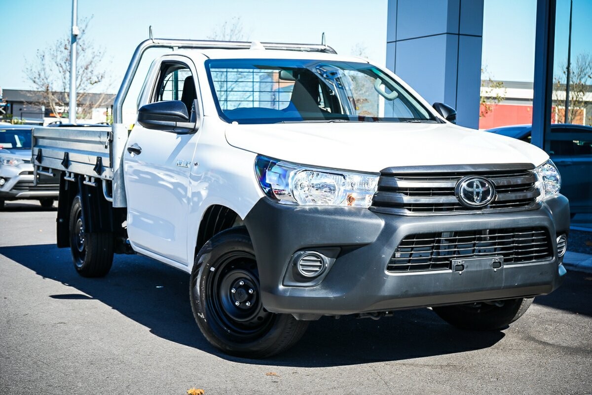 Toyota Hilux image 1