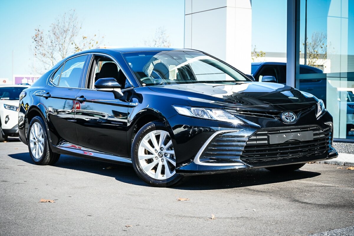 Toyota Camry image 1