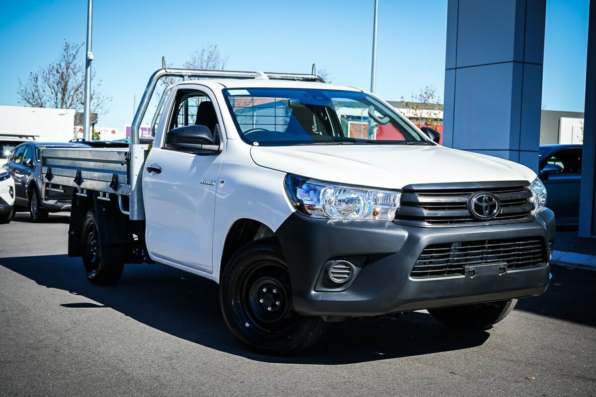 Toyota Hilux image 1