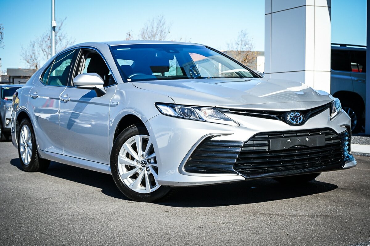 Toyota Camry image 1