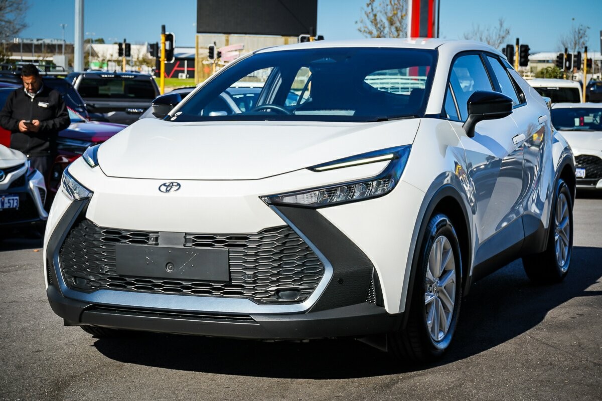 Toyota C-hr image 4