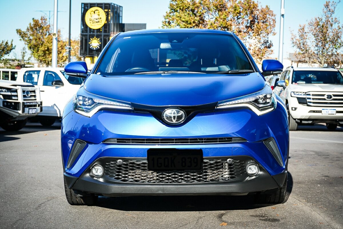 Toyota C-hr image 3