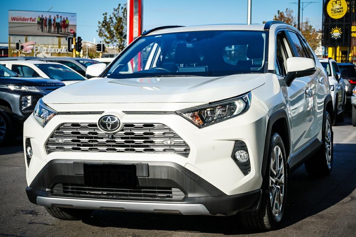 Toyota Rav4 image 4