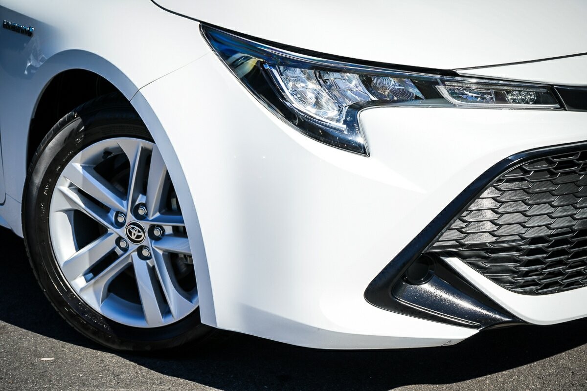 Toyota Corolla image 2