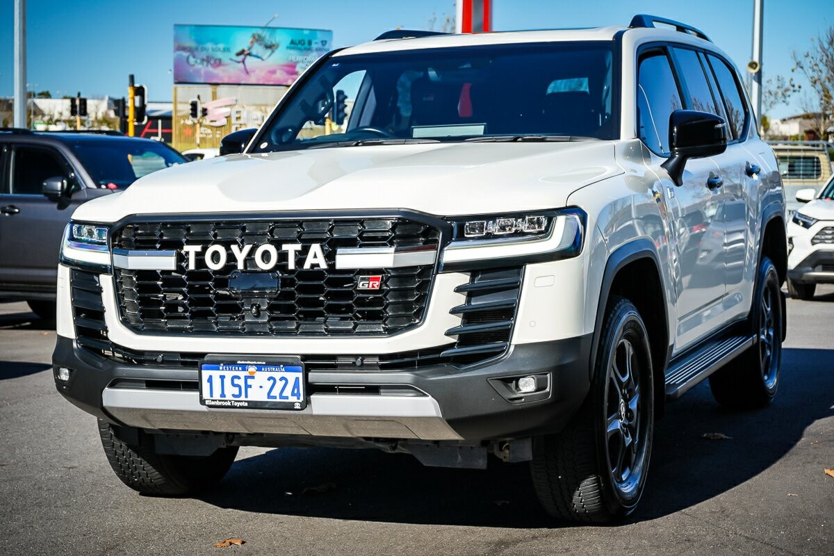 Toyota Landcruiser image 4