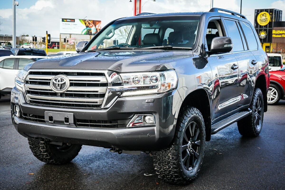Toyota Landcruiser image 4