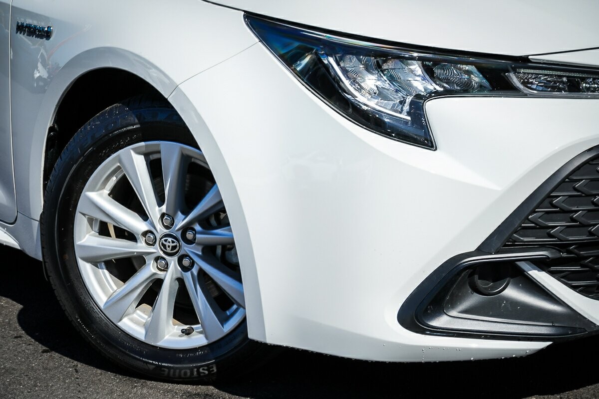 Toyota Corolla image 2