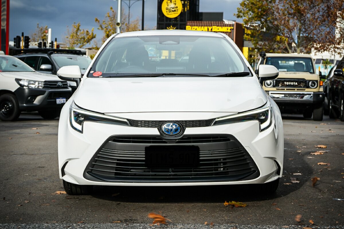Toyota Corolla image 3
