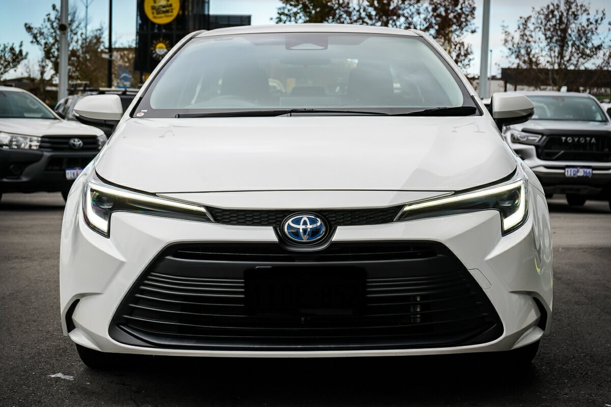 Toyota Corolla image 3