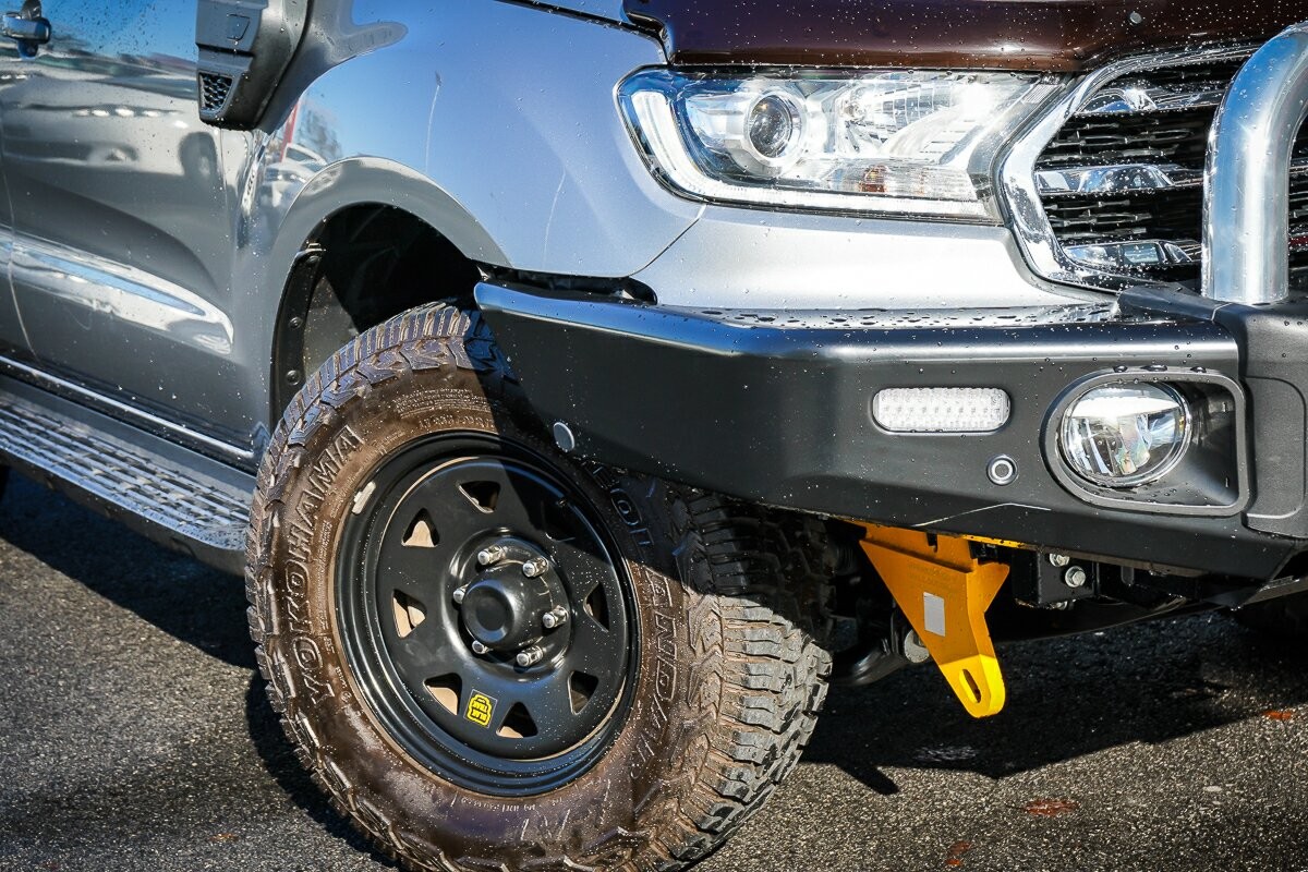 Ford Everest image 2