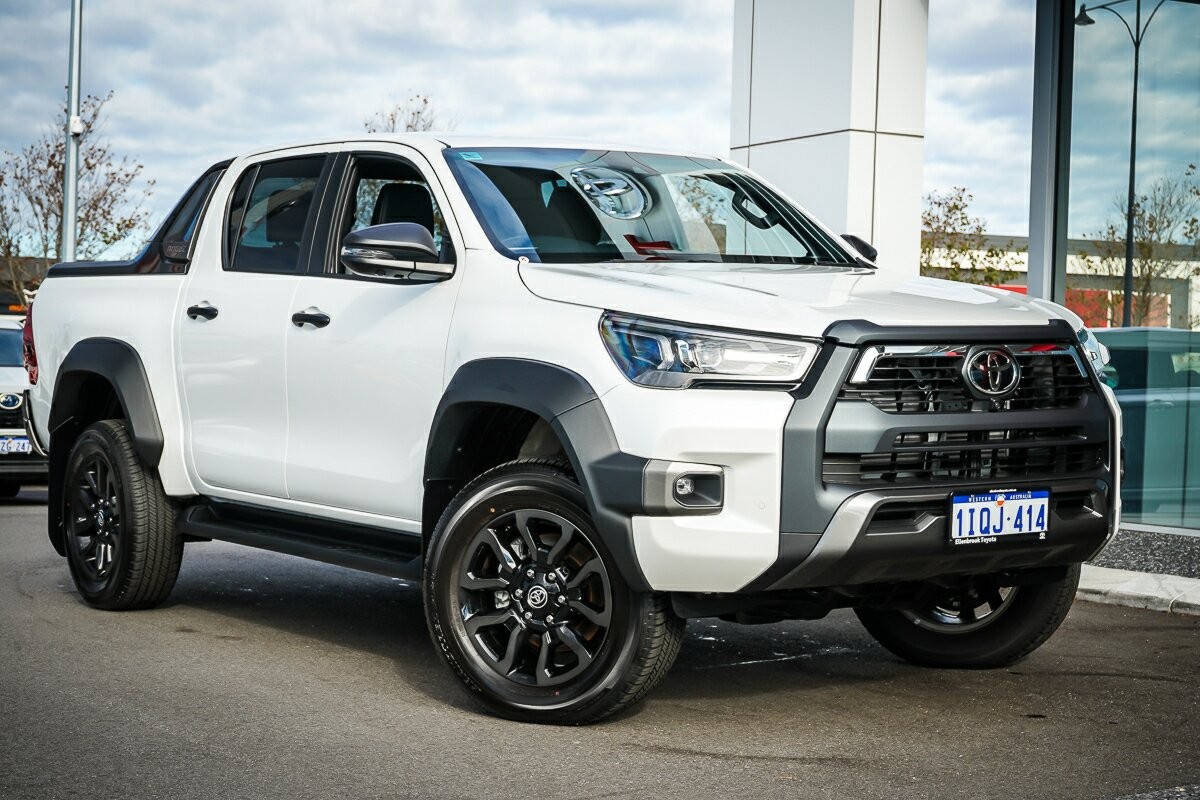 Toyota Hilux image 1