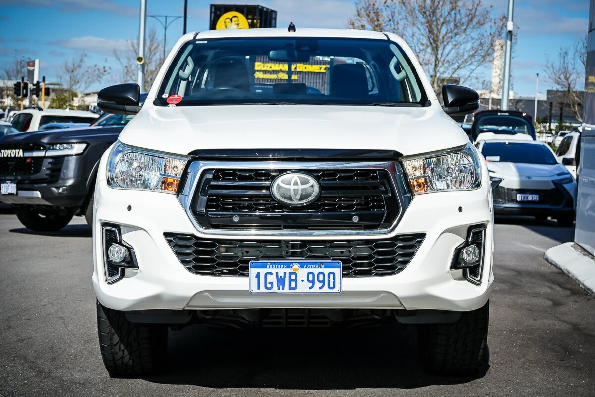 Toyota Hilux image 3