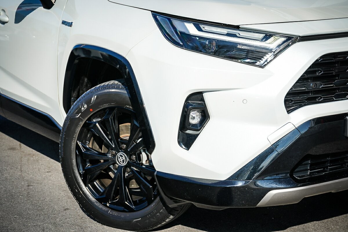 Toyota Rav4 image 2