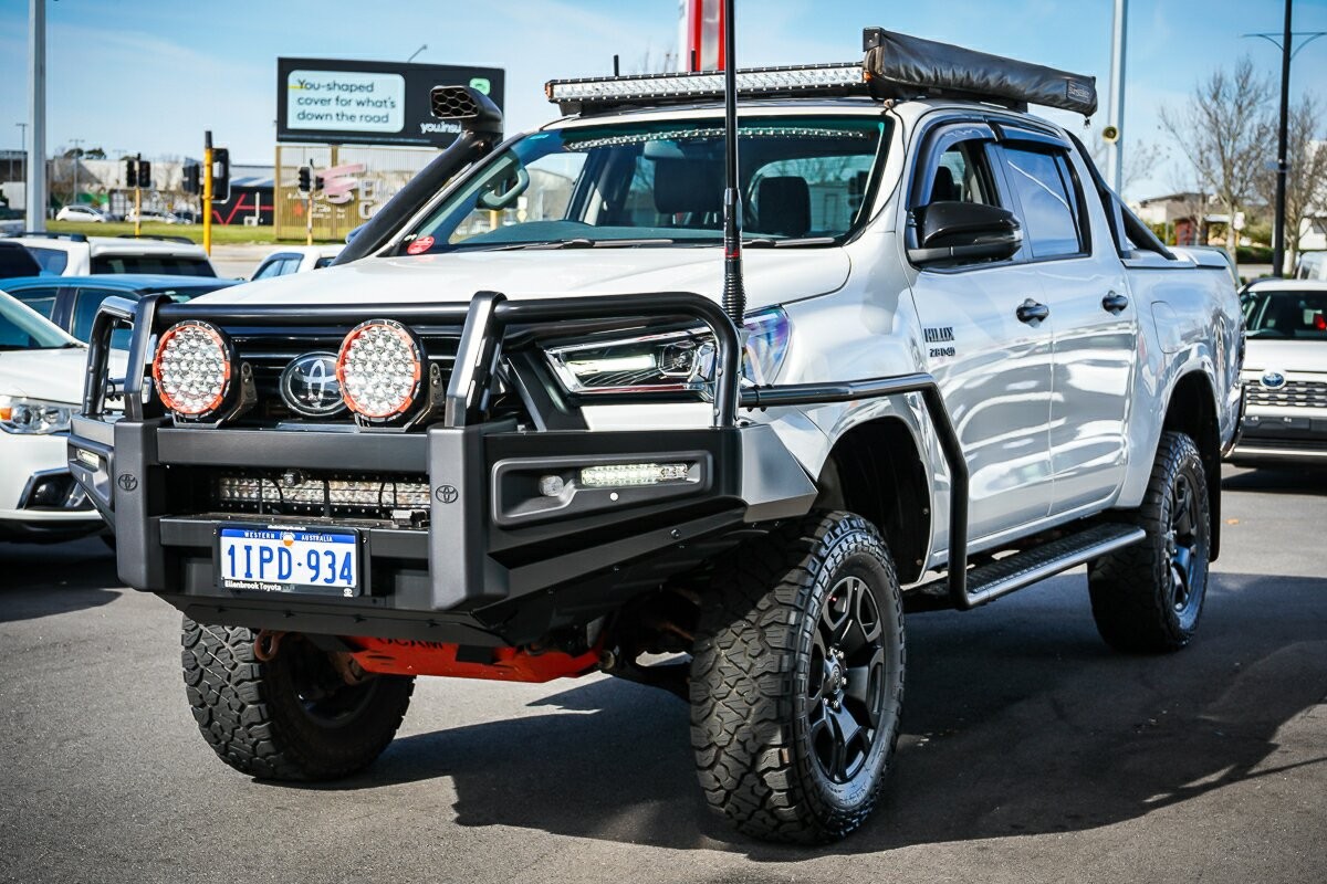 Toyota Hilux image 4