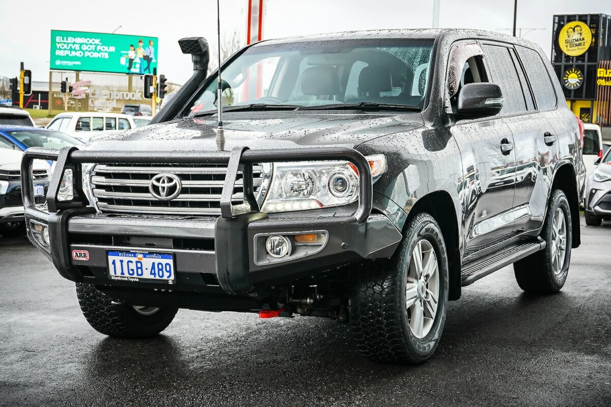 Toyota Landcruiser image 4