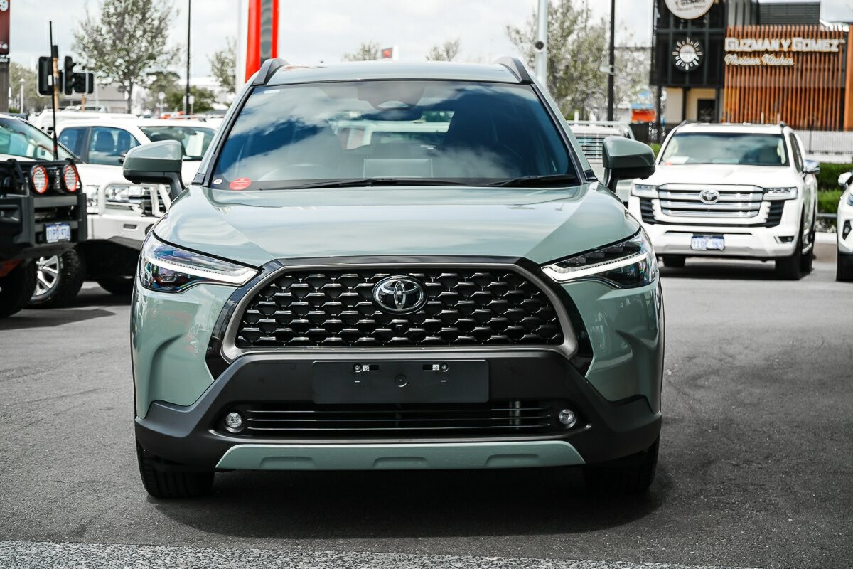 Toyota Corolla Cross image 3