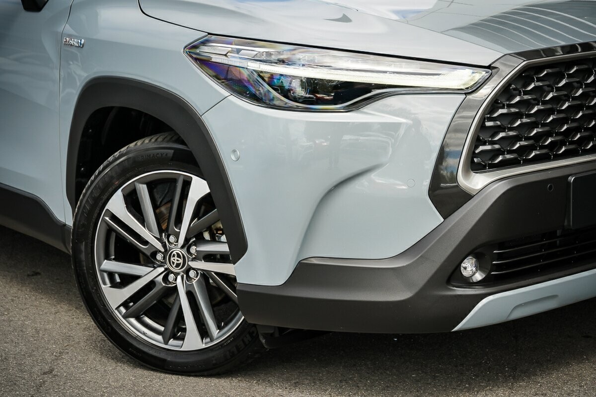 Toyota Corolla Cross image 2