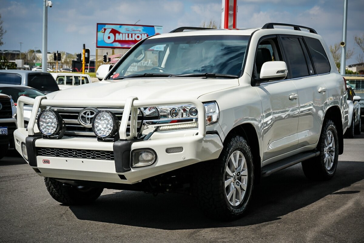 Toyota Landcruiser image 4