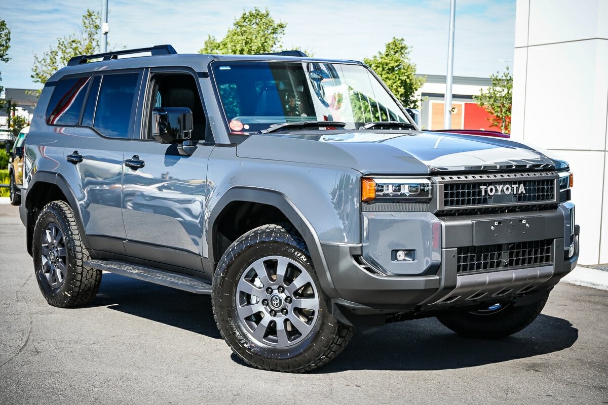 Toyota Landcruiser Prado image 1